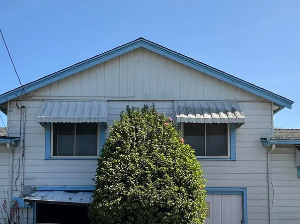 5824 Walnut St, Oakland, CA 94605