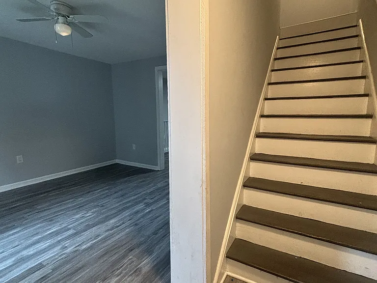 172 Grand St — Photo 10