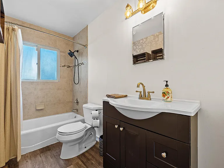 44 Oakridge Rd — Photo 5