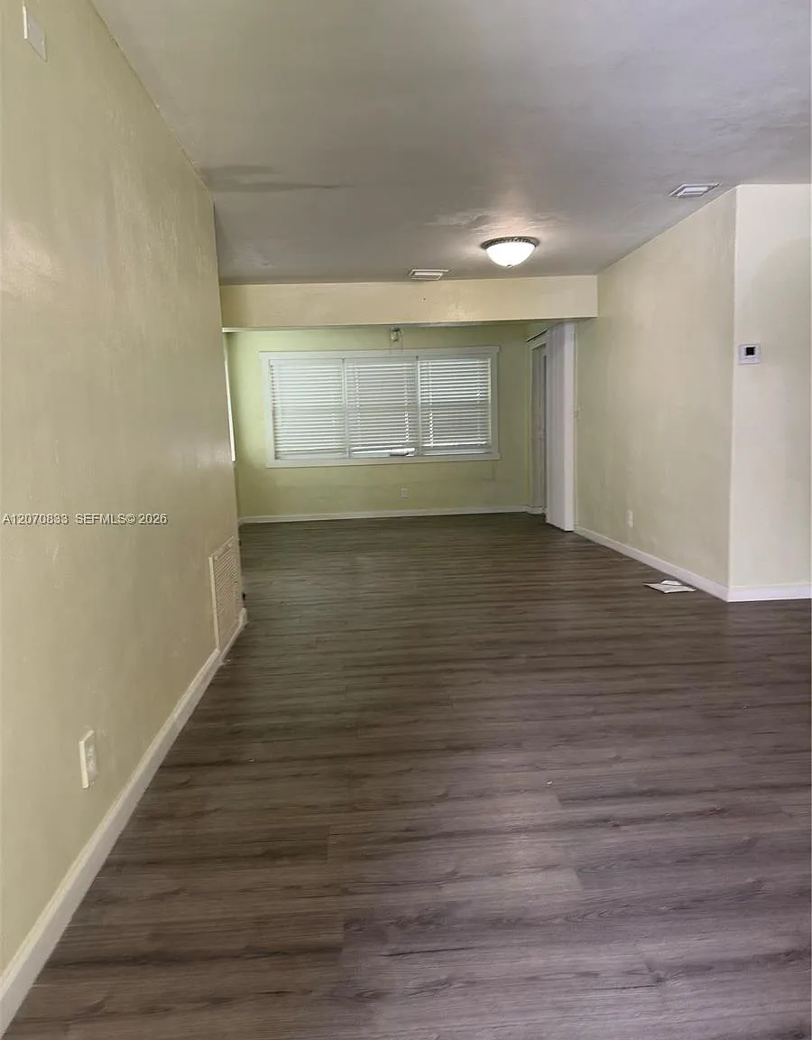 Plaza Estates 3rd Sec — Photo 4