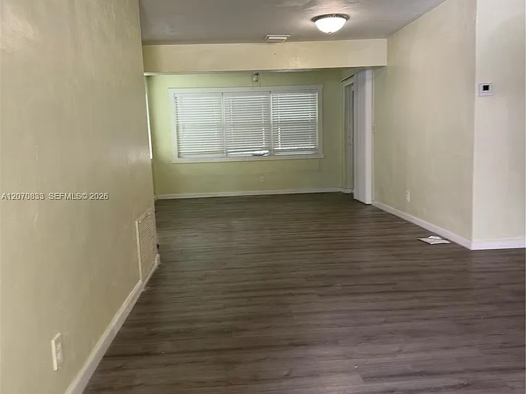 3631 NW 9th St — Photo 4