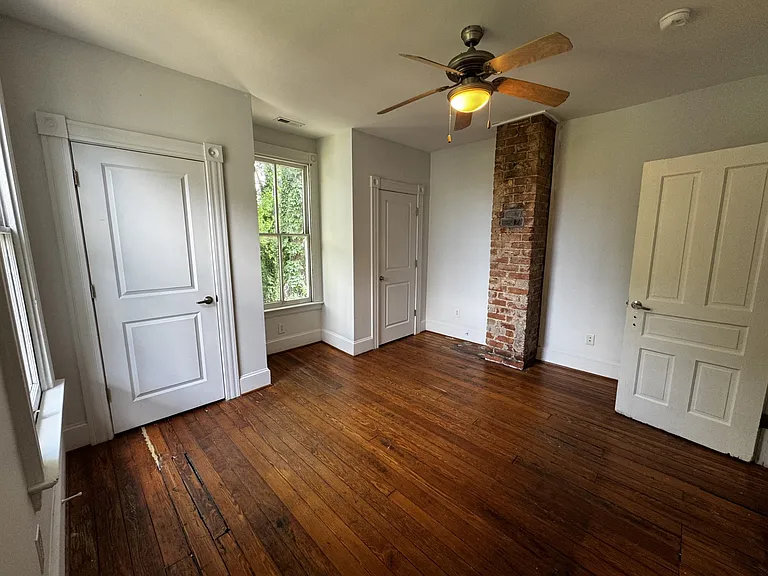 1507 Perry St — Photo 11
