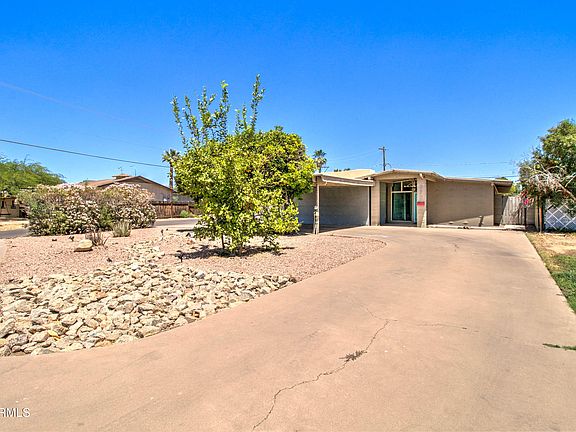 3rd image of 373 N Apache Drive