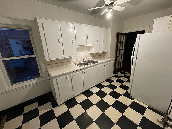 5th image of 47 Claymoss Rd #1