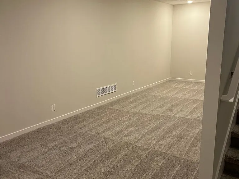 12354 Edgewater Dr — Photo 3