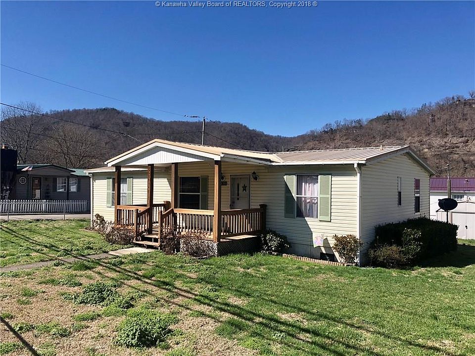 1st image of 2303 1st St