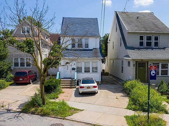5th image of 11314 Myrtle Ave