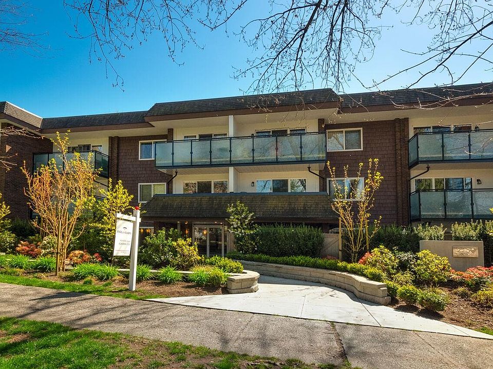 1st image of 2250 Oxford St #302