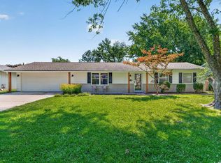 722 Randall Rd, Lawrence, KS 66049