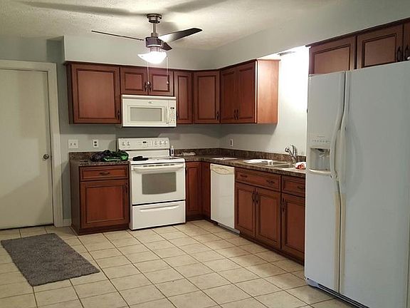 5th image of 29 Leffingwell Dr