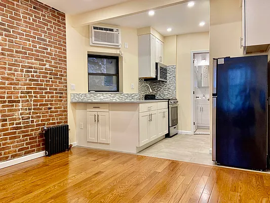 Rented by J Misrahi Realty Corp | media 16