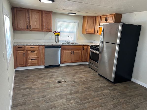 412 10th Ave N TRAILER 4