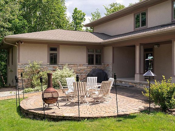 4th image of 3031 Wild Rose LANE