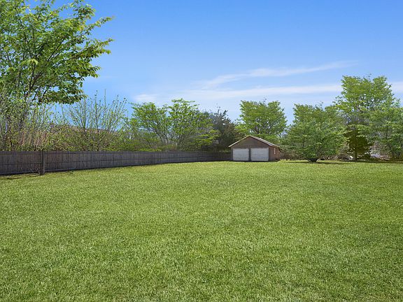 2nd image of 206 Fort Pond Blvd