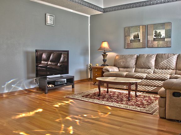 4th image of 4941 Barkwood Ave