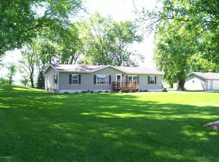 28529 825th Ave, Hollandale, MN 56045
