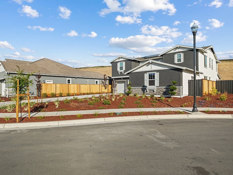 Street view of the house, side of the house