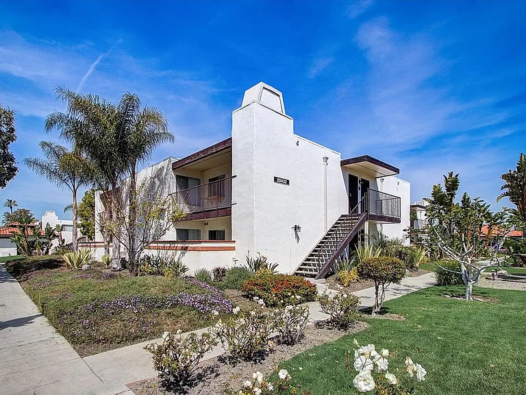 El Cordova Apartments — Photo 1