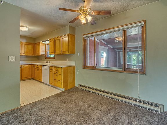 4th image of 602 NE 97th Ave