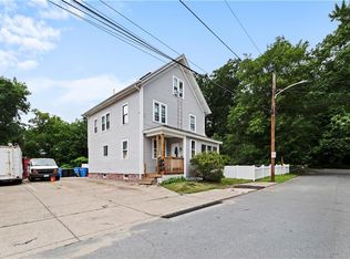 14 Arnold Ave, Lincoln, RI 02865