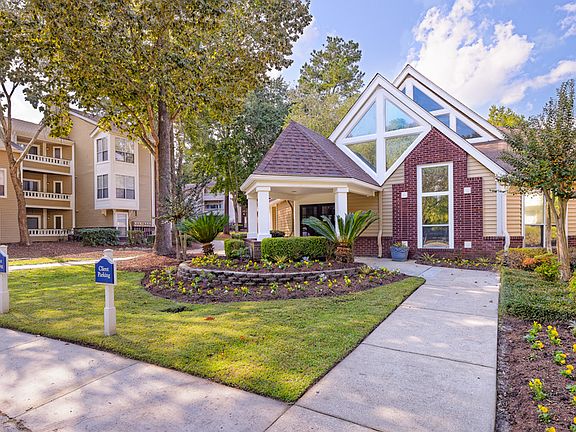 3rd image of 1900 Waverly Place Ln #12D