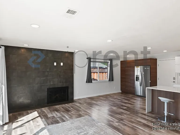 1796 Wyrick Ave — Photo 5