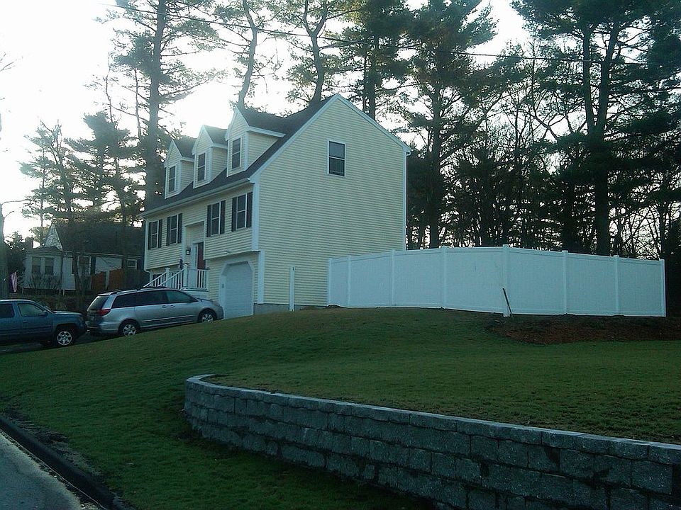2nd image of 3 Carolyn Rd