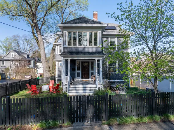 155 Prospect St, Northampton, MA 01060