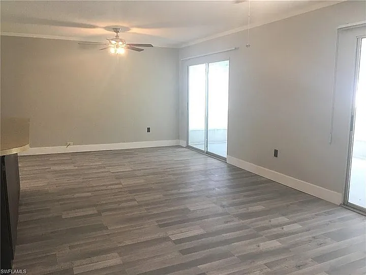 Very large family room in the back of the house