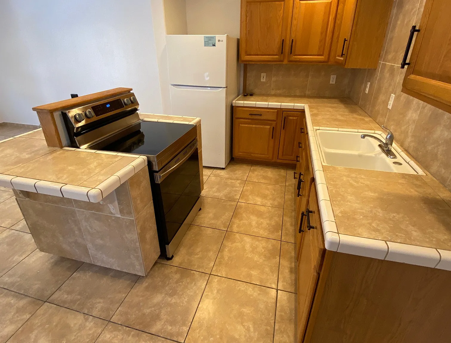 6518 El Nido Ln — Photo 4