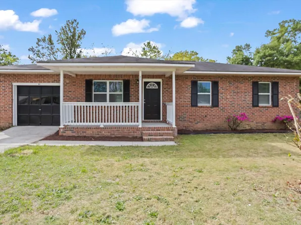 61 Cherry St, Barnwell, SC 29812