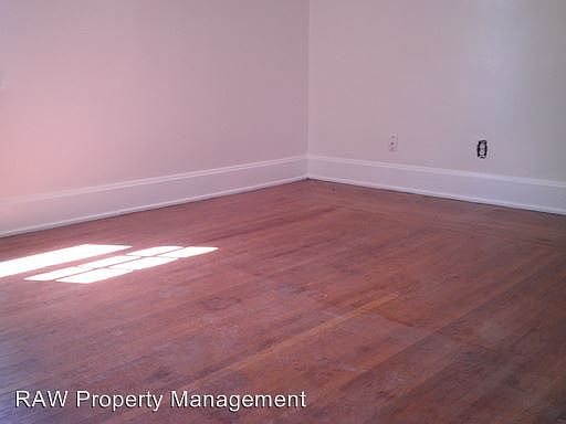 4th image of 1750 Avonlea Ave