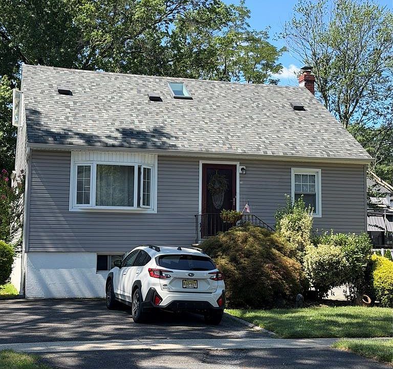 1st image of 734 E Clark Ave