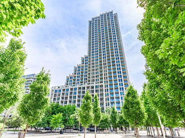 628 Fleet St #110, Toronto, ON M5V 1A8