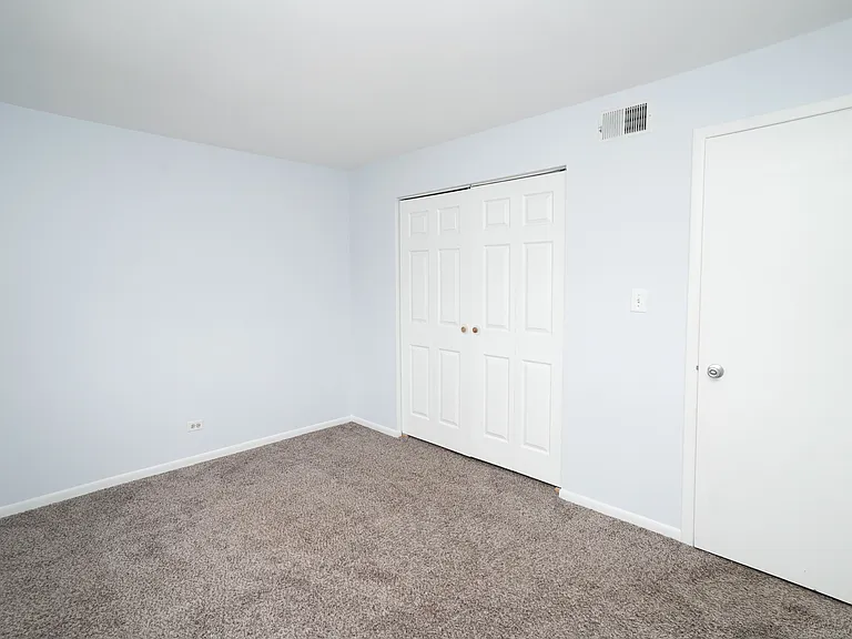 9146 W 140th St #3NW — Photo 6
