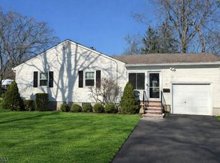 55 Watnong Dr, Morris Plains Boro, NJ 07950