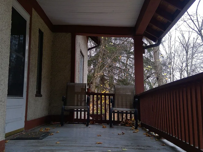 119 Thurston Ave — Photo 44