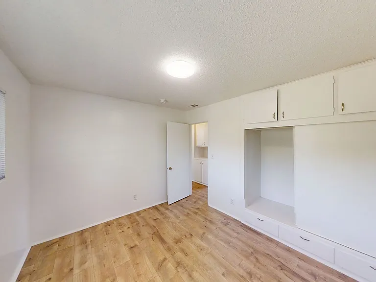 12214-16 Custer St — Photo 7