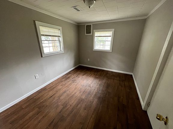 5th image of 107 Ebel Ct