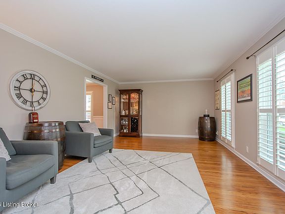 4th image of 3817 Ashridge Dr