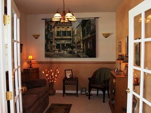 2nd image of 2341 Garland Pl