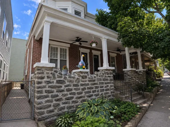 497 Lemonte St, Philadelphia, PA 19128