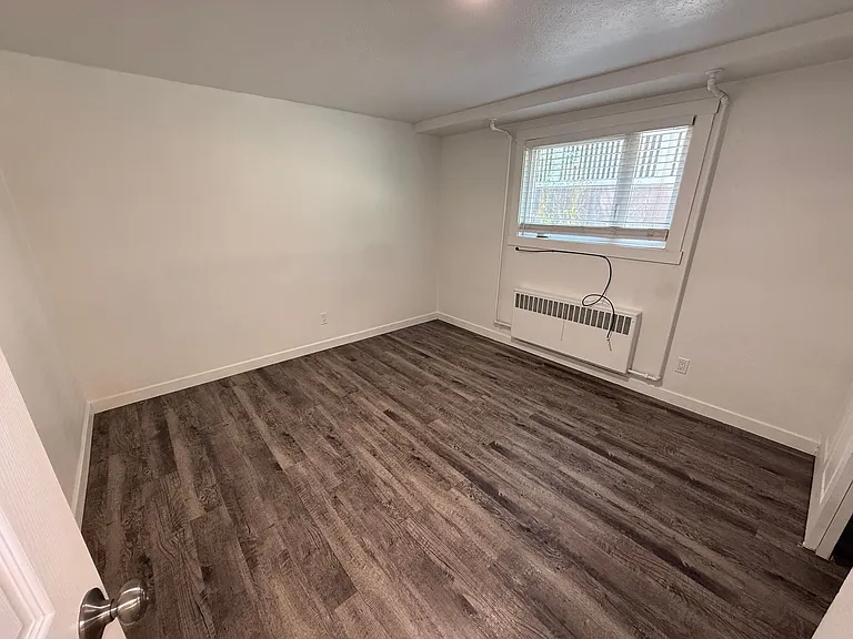 Taylor Apartments — Photo 17