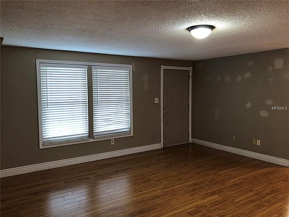 3rd image of 7809 Jaffa Dr