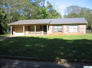 405 Hillside Rd SW, Decatur, AL 35601