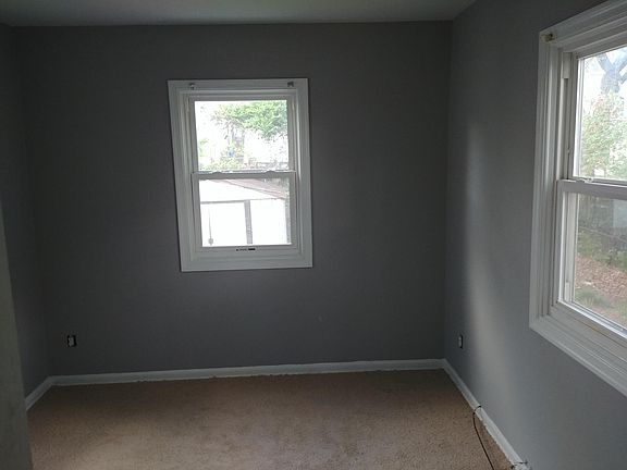 5th image of 7205 E Lombard St