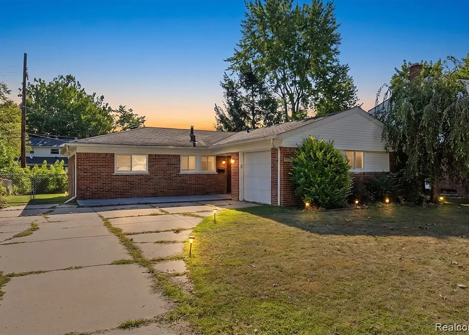 23050 Glenmoor Hts