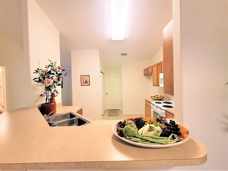 351 Del Monte Rd #B — Photo 5
