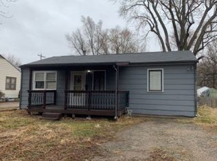 1326 NE Oakland Ave, Topeka, KS 66616