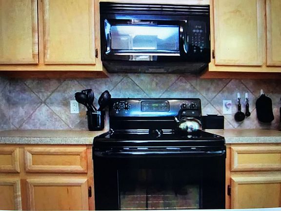 2nd image of 1603 Lindsey Dr